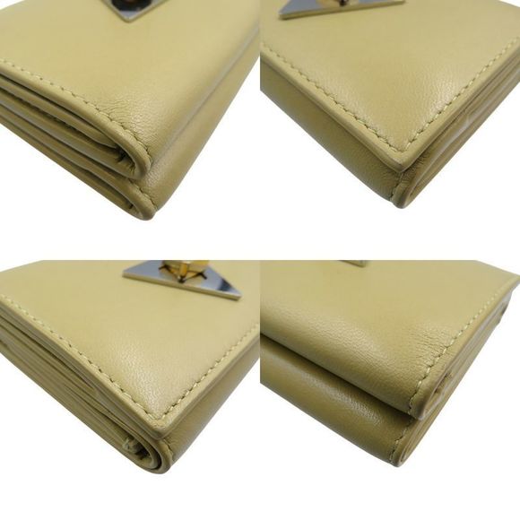 Bottega Veneta Triangle Tiny Wallet Calfskin Gold Hardware Silver Hardware - Picture 7 of 7